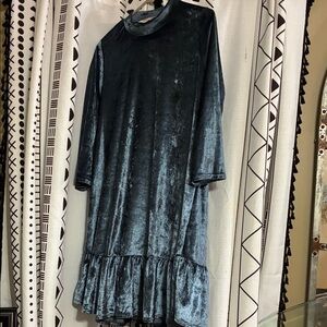 Peach Love California Blue Velvet Dress